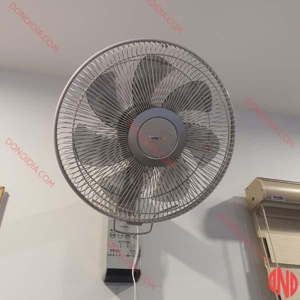 Quạt treo tường Nhật nội địa Toshiba TF-30RK25 model 2022