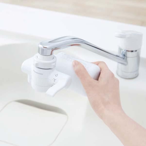 Máy lọc nước tại vòi Panasonic TK-CJ300-WVN khả năng lọc 4000L